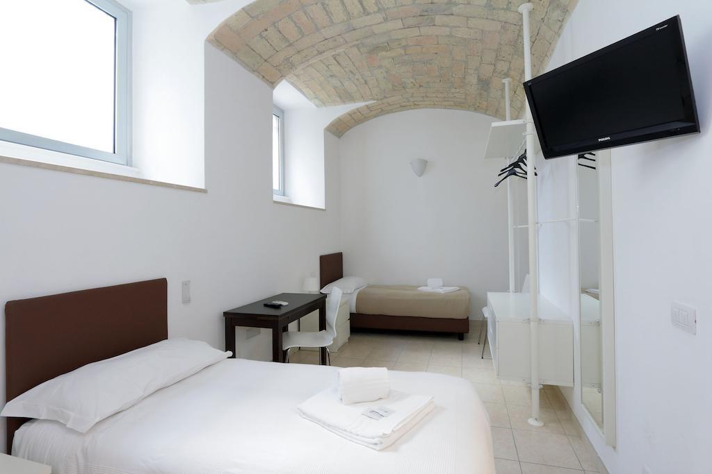 Vatican Rooms Guest House Řím Pokoj fotografie